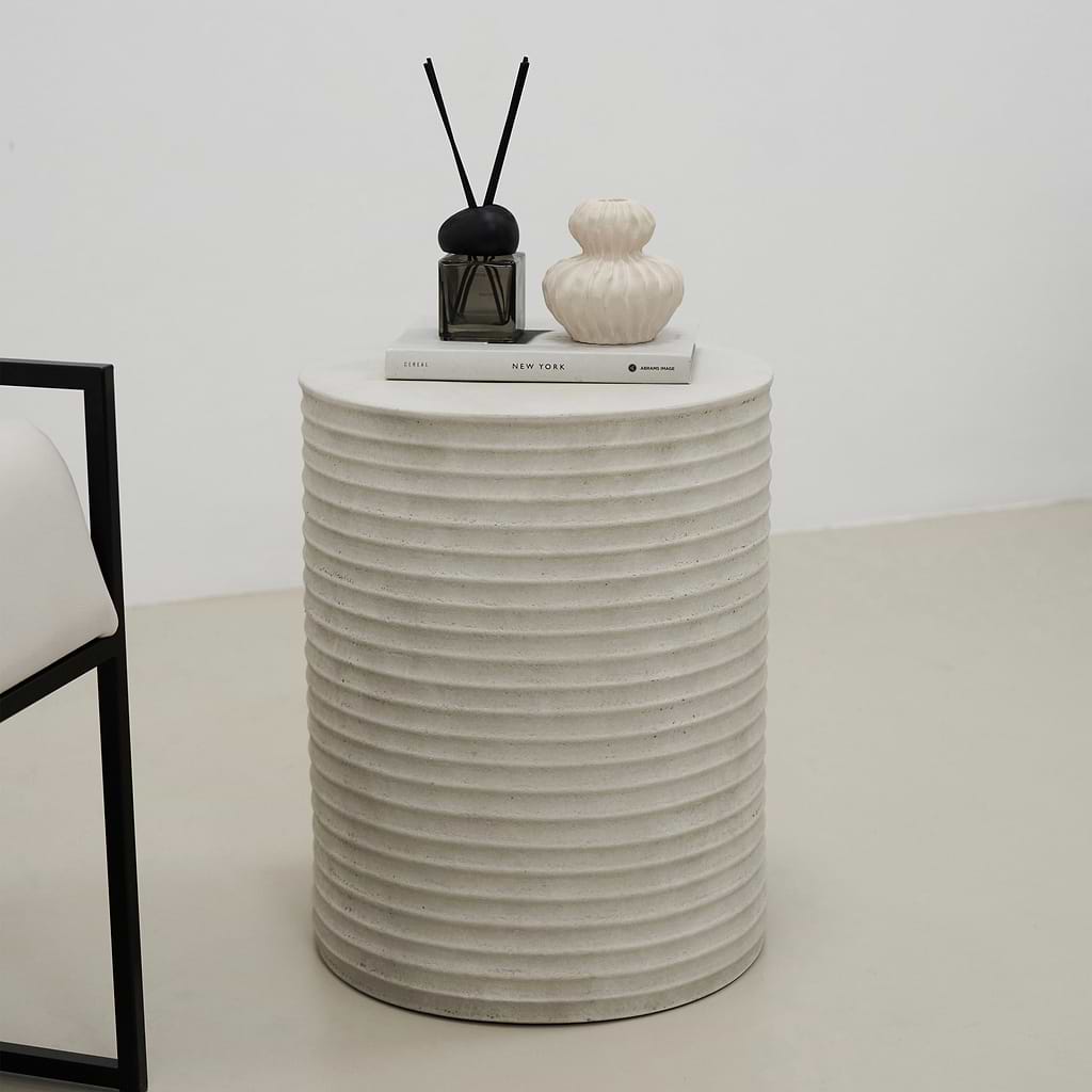 Raya - Minimal Concrete Ribbed Side Table