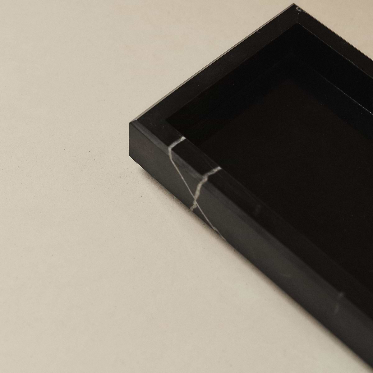 Travara - Black Marble Rectangular Decorative Tray