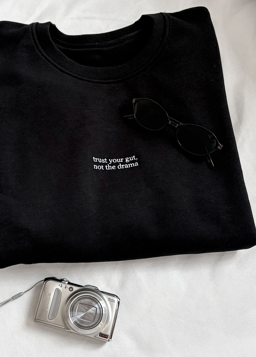 Sweatshirt "Trust your gut"