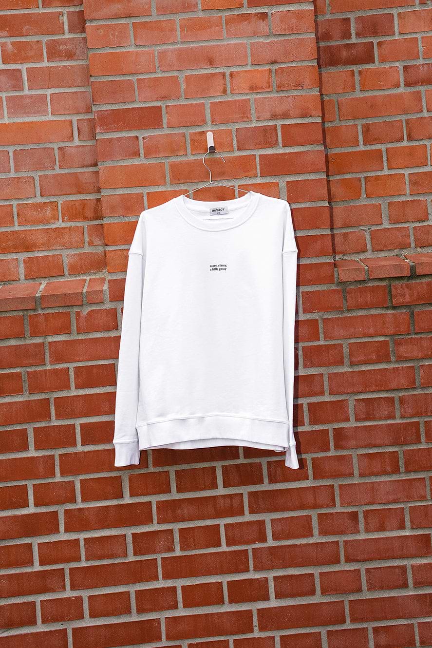 Sudadera "Sassy, classy, a little gassy"