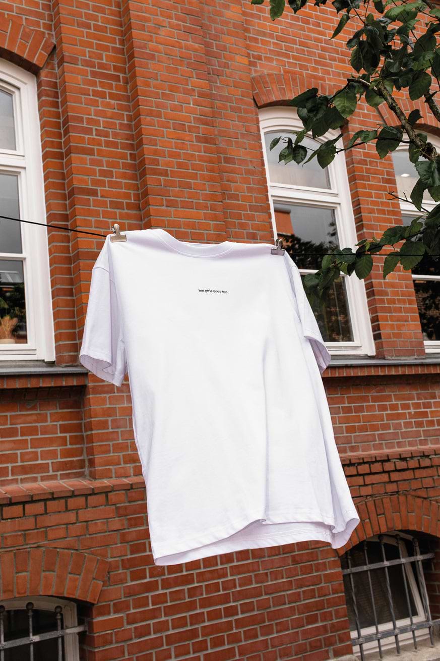 Camiseta "Las chicas guapas también hacen popó"