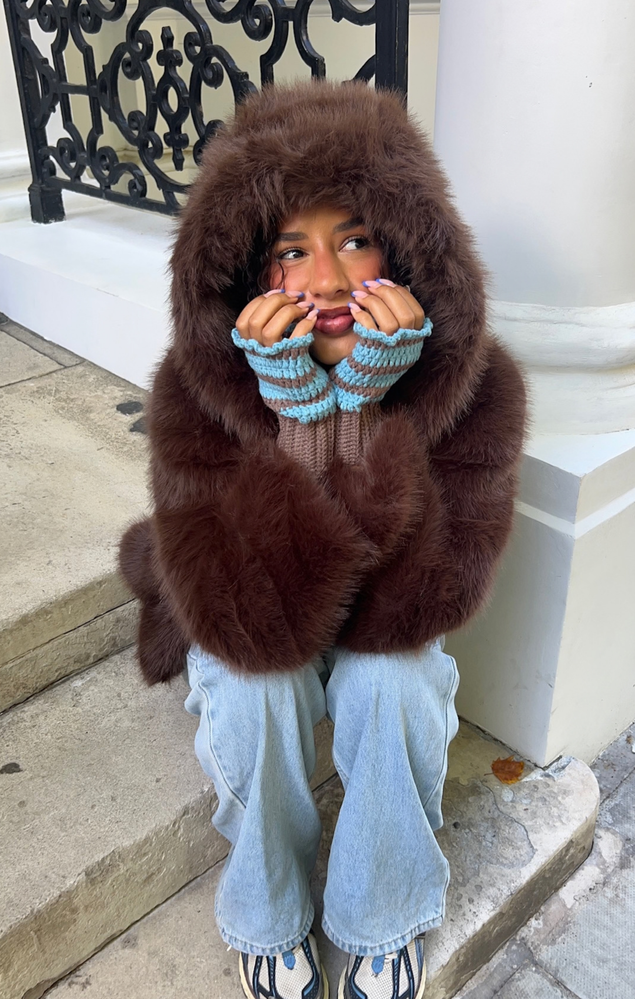 Blue Ruffle Gloves