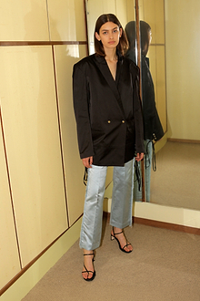 ALCAZAR Oversized Satin Blazer