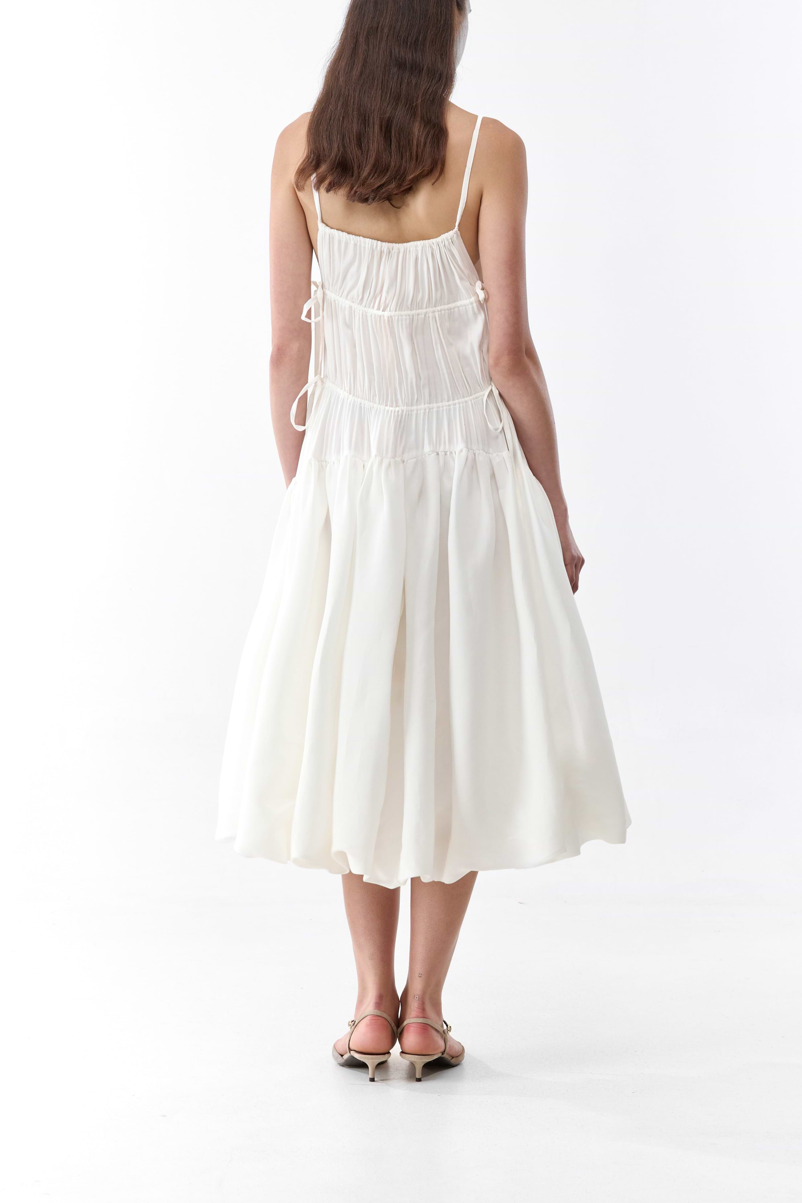 PURE WHITE