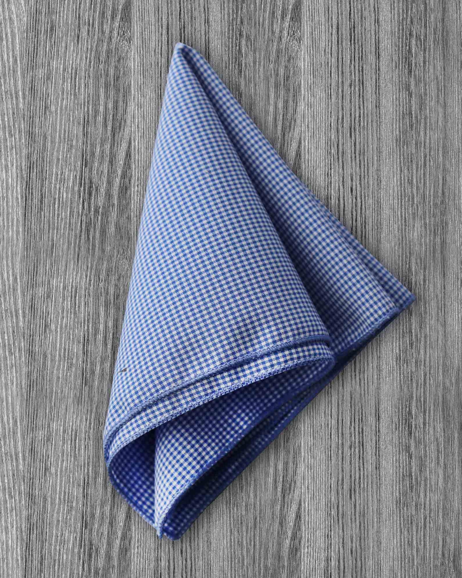 Matching Pocket Squares