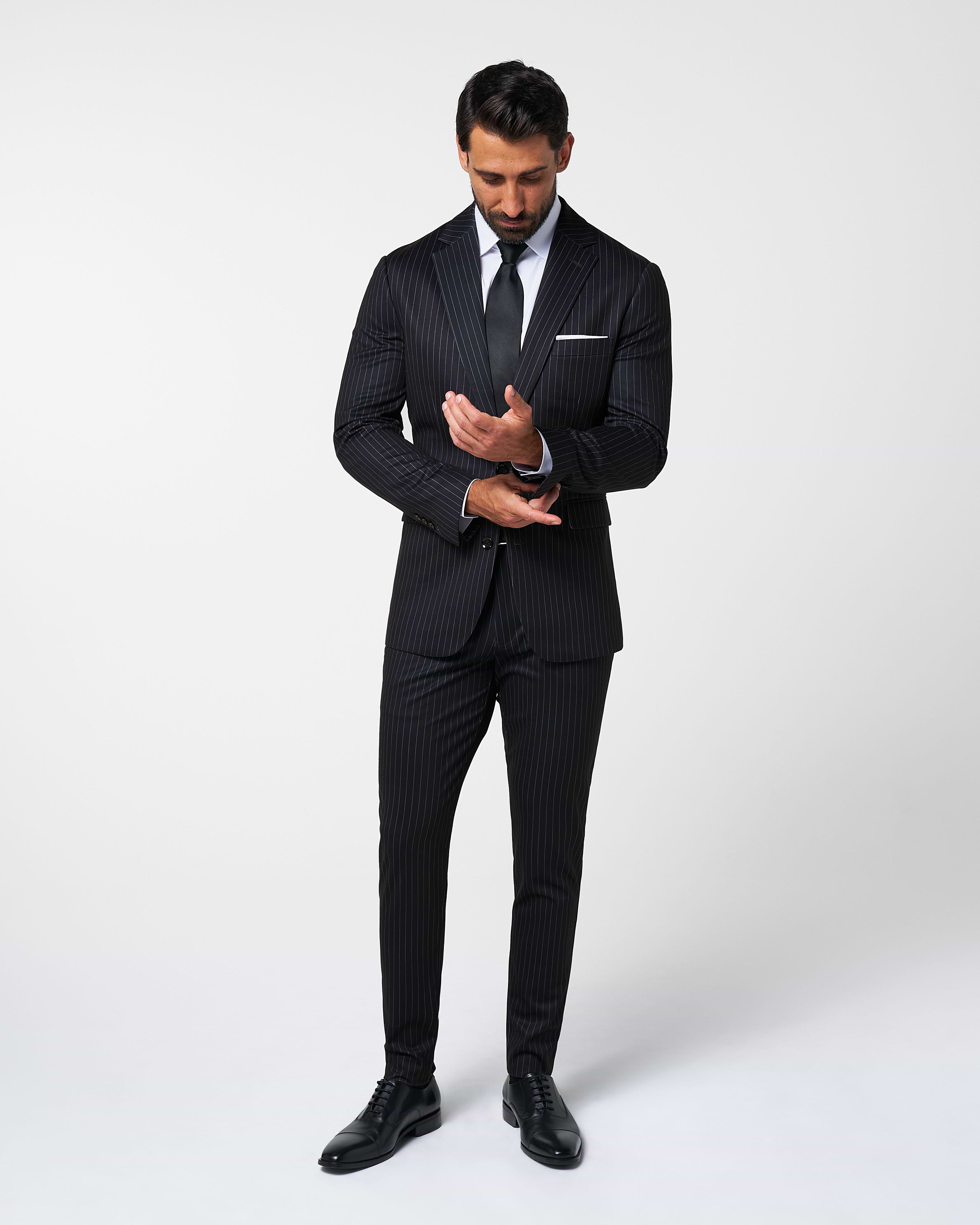 Athletic Fit Stretch Suit - Knit Black Chalk Stripe