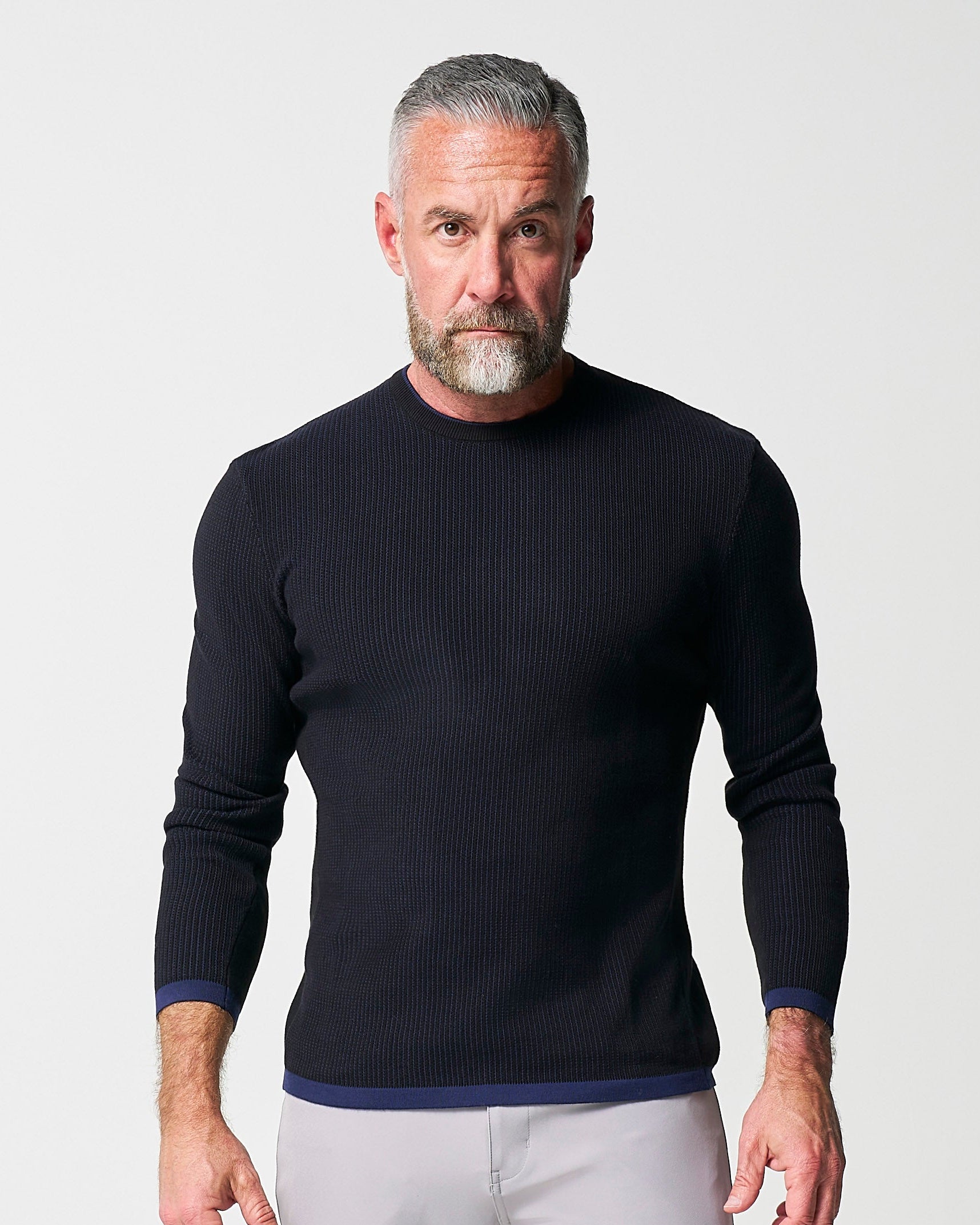 Lightweight Ribbed Knit Crewneck Sweater - Navy & Black