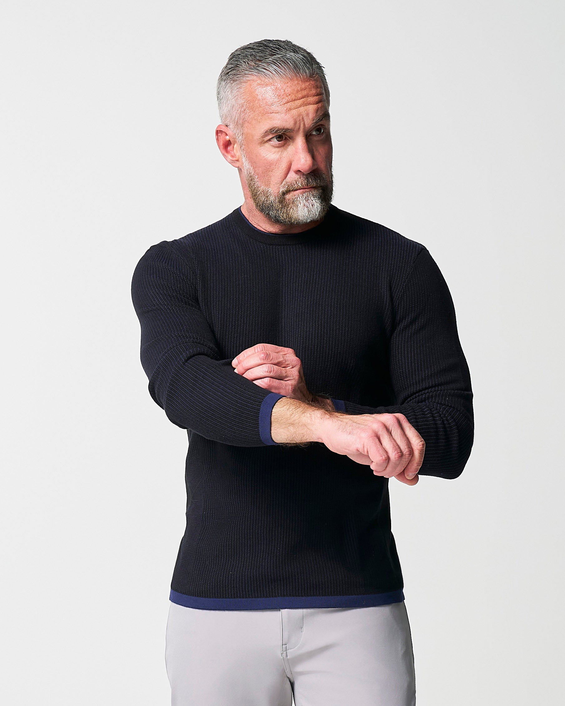 Lightweight Ribbed Knit Crewneck Sweater - Navy & Black