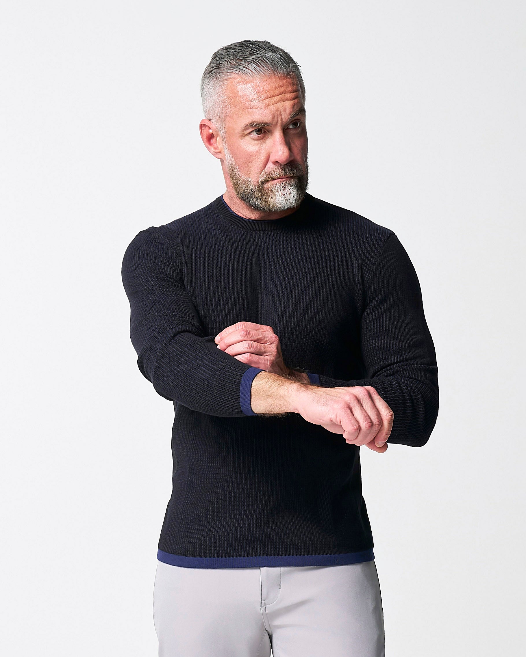 Lightweight Ribbed Knit Crewneck Sweater - Navy & Black