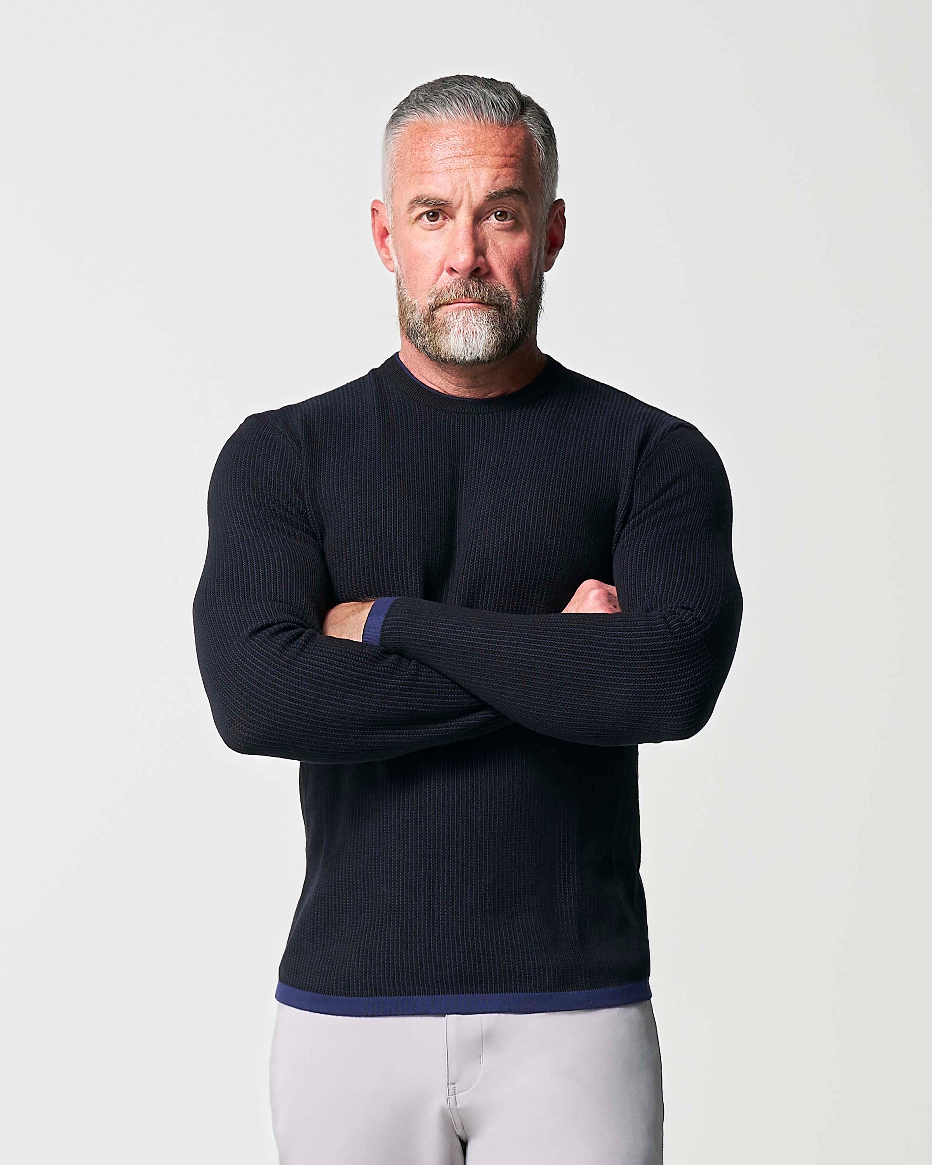 Lightweight Ribbed Knit Crewneck Sweater - Navy & Black