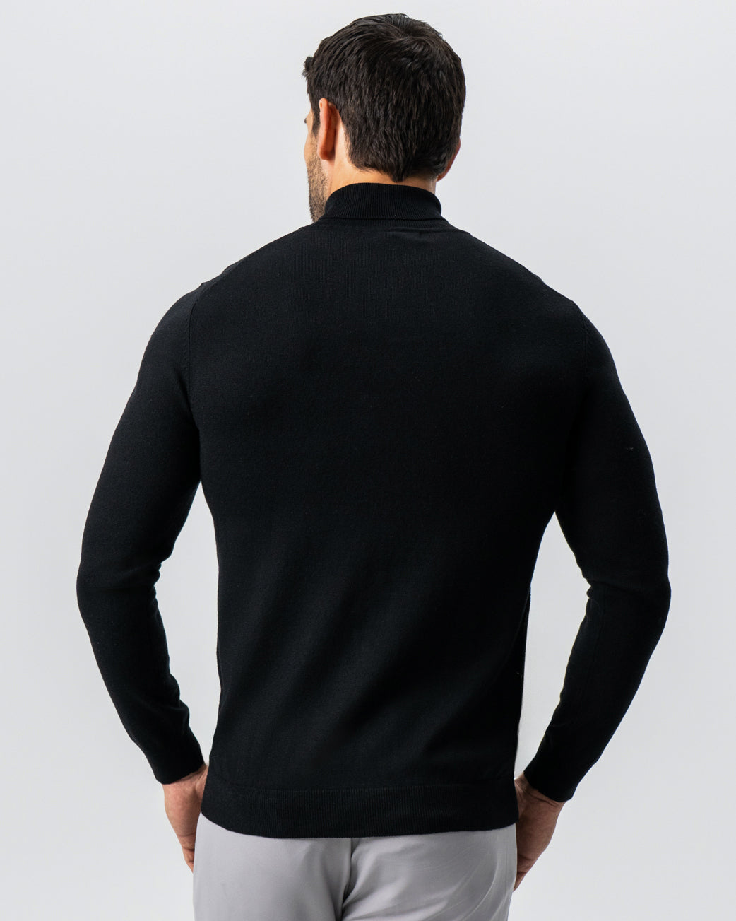 Mid-Weight Wool Turtleneck - Black