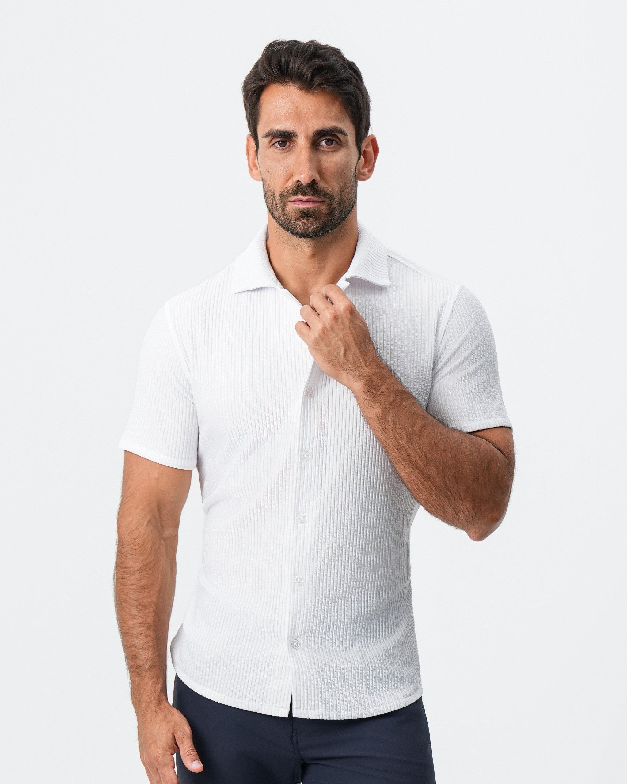 Seersucker Short Sleeve Button Down - White