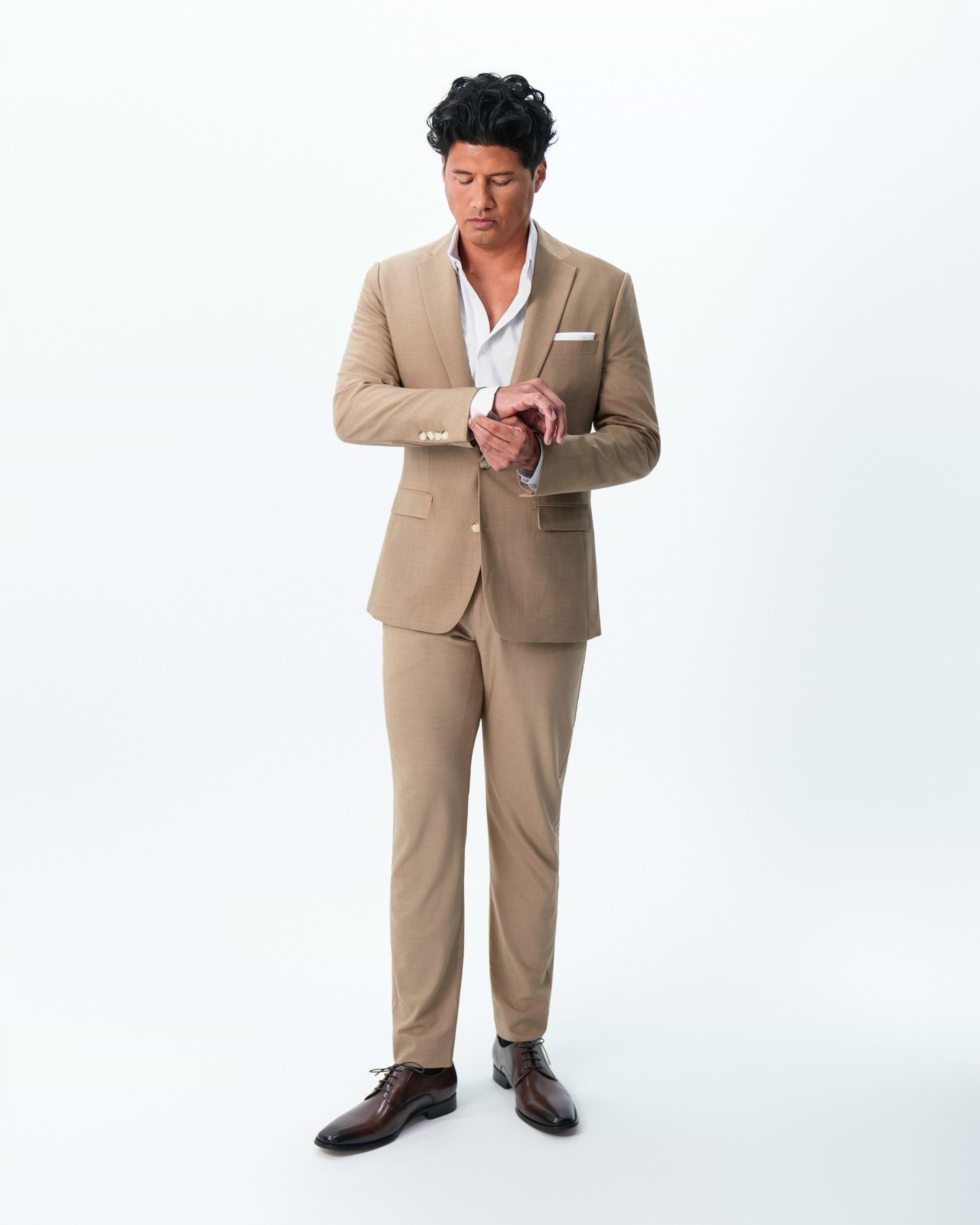 Athletic Fit Stretch Suit - Heathered Sand
