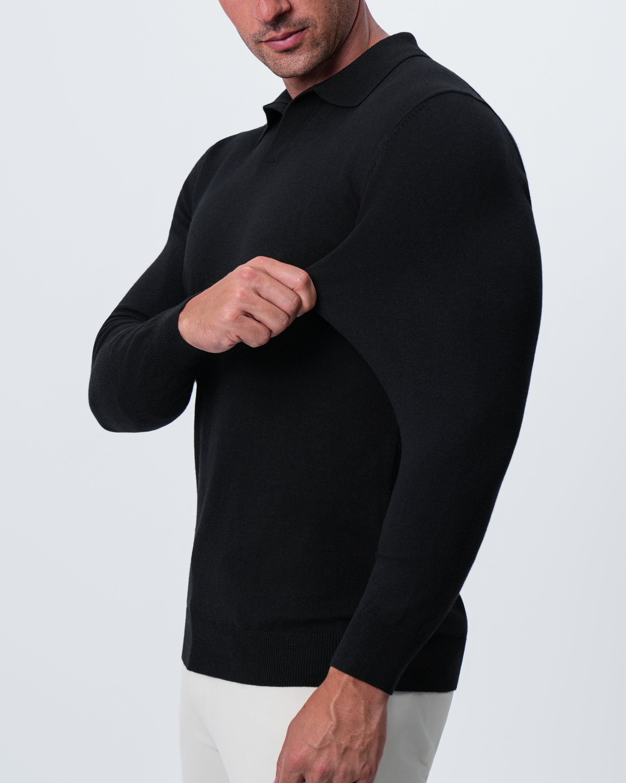 Buttonless Sweater Polo - Black