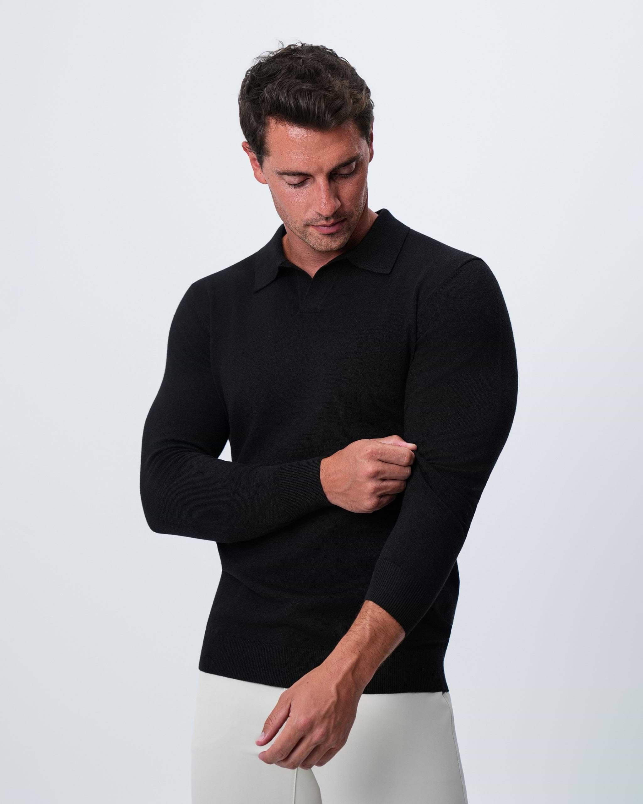 Buttonless Sweater Polo - Black