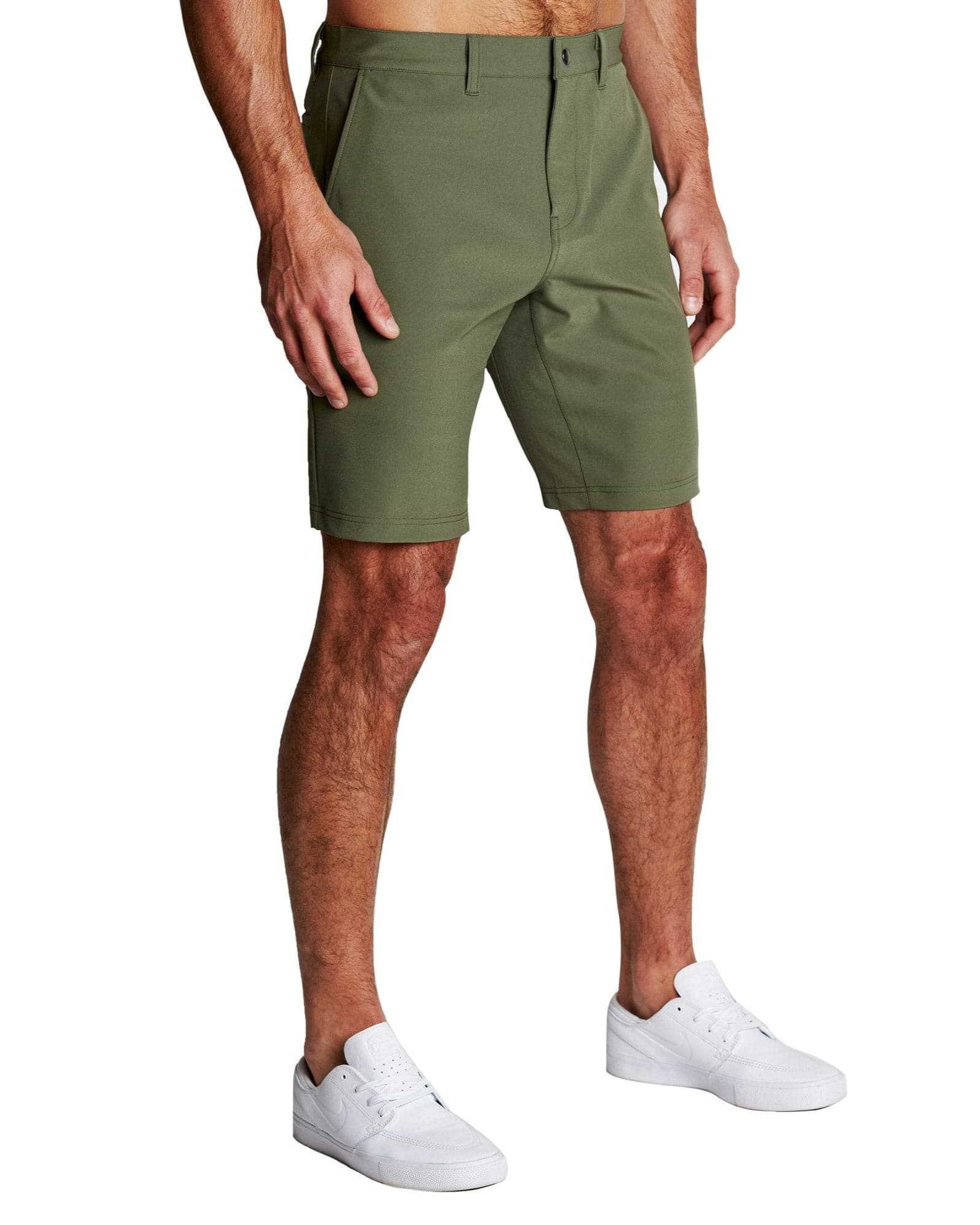 Athletic Fit Shorts - Olive
