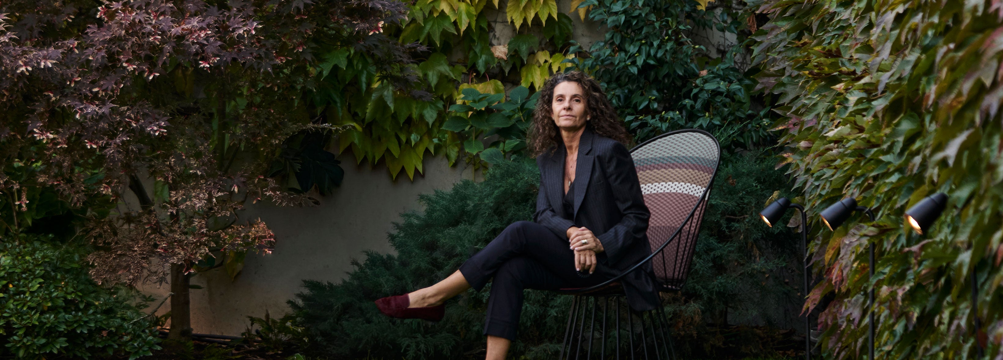 Een klassieke vibe in een modern huis met Mireia Semis