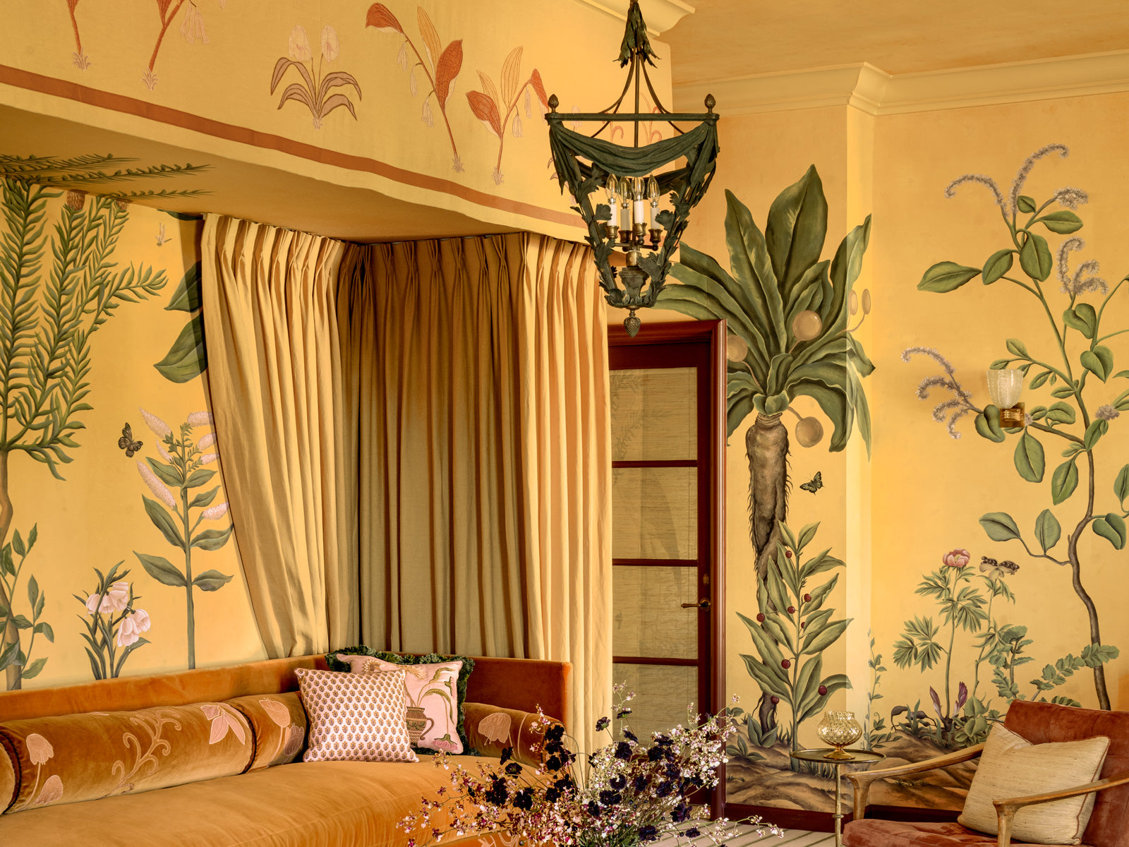 Matching the ‘atmosphere of the room’