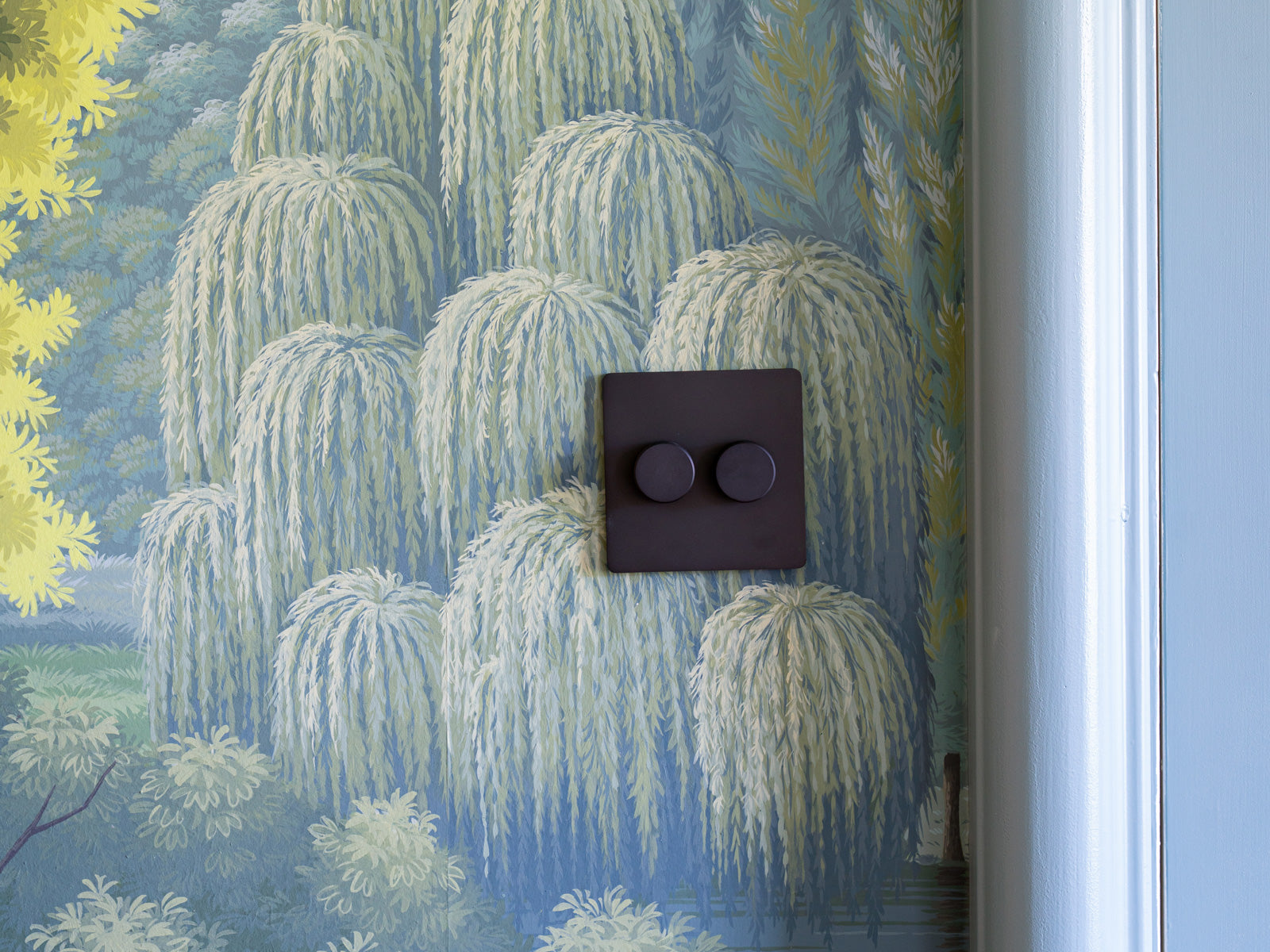 Matching the ‘atmosphere of the room’