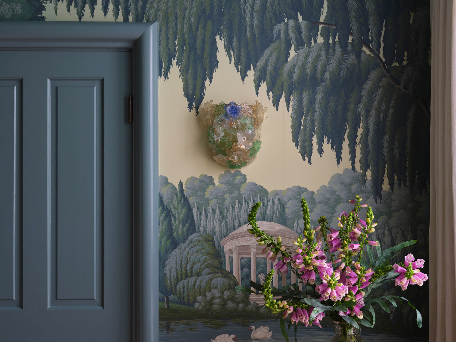 Matching the ‘atmosphere of the room’