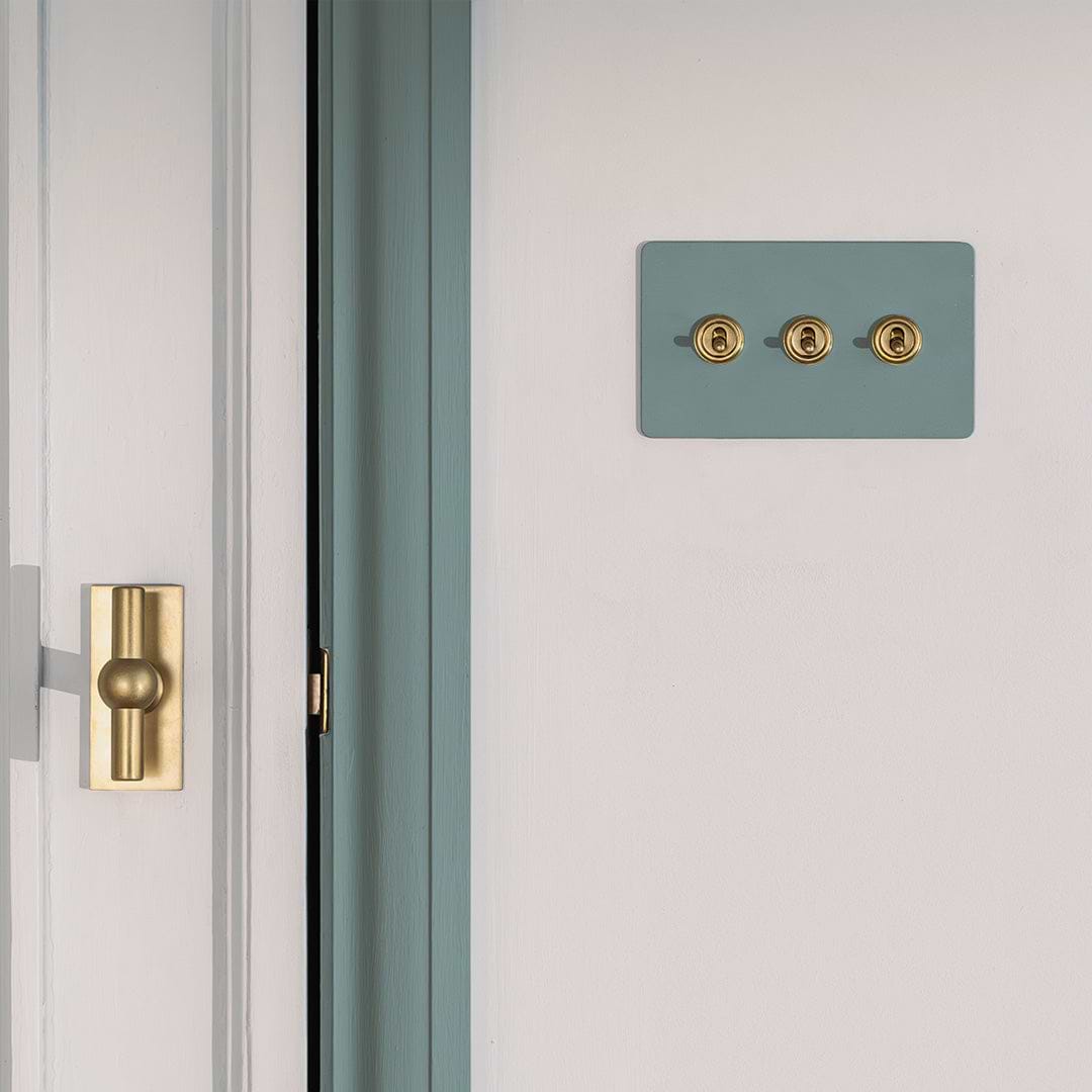 A custom finish: our paintable and clear products