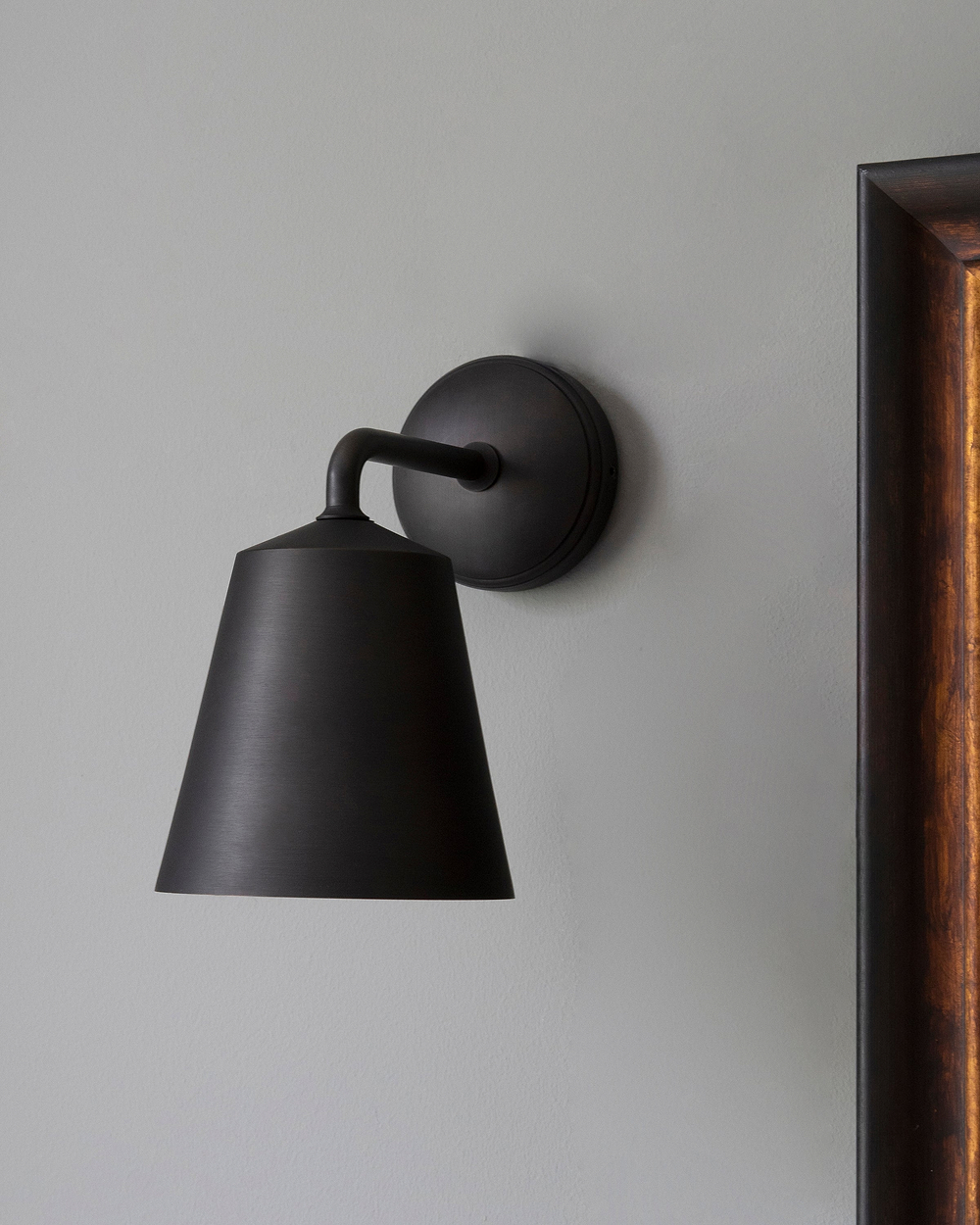 Richmond Small Wall Light - Bronze