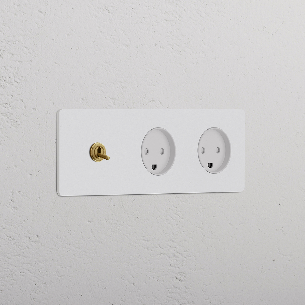 Grove Interruptor de palanca triple y 2 enchufes daneses tipo K – Latón antiguo y pintable | Blanco