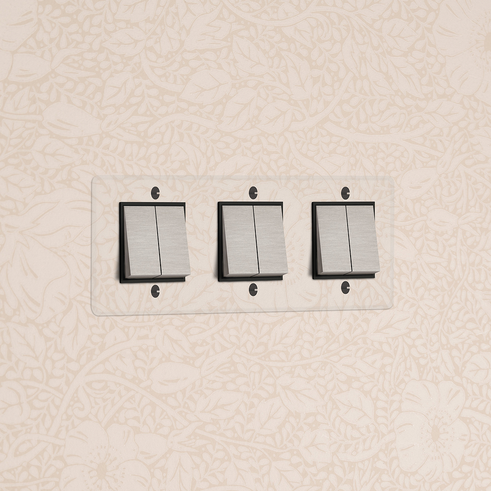 Kew Interrupteur Carré x6 (Plaque Triple) – Nickel Satiné à Transparence | Noir