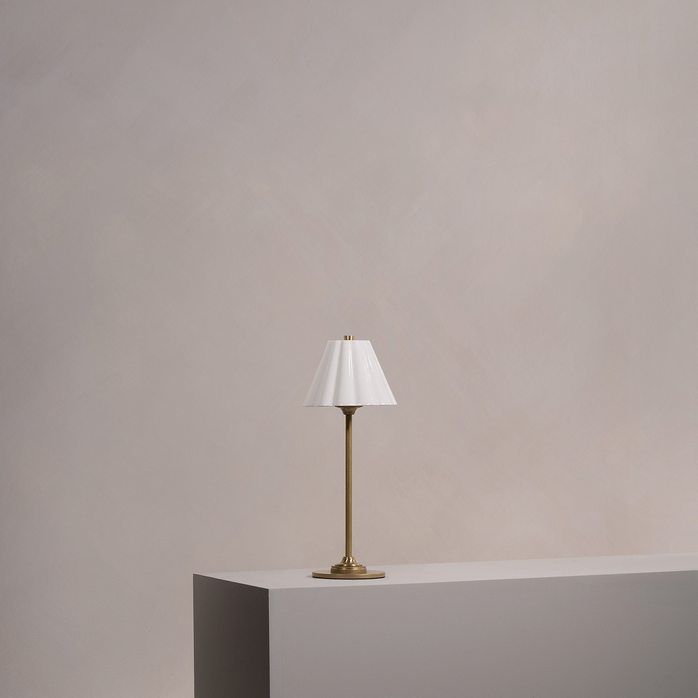 Cotswold Rechargeable Table Lamp Fine Porcelain – Antique Brass