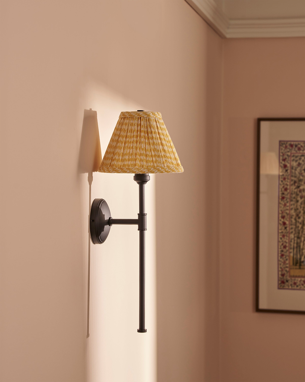 Cotswold Applique Murale Plissée Jaune Lin – Bronze