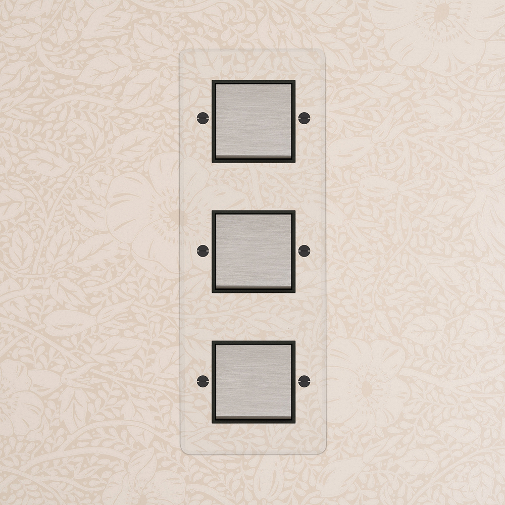 Kew Interrupteur Carré Vertical x3 (Plaque Triple) – Nickel Satiné à Transparence | Noir
