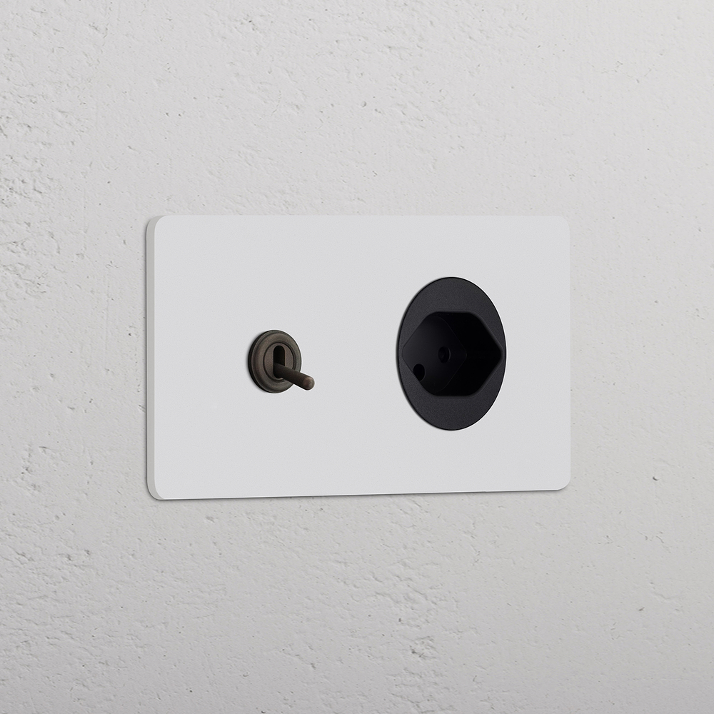 Grove Interruptor de alavanca & tomada suíça Tipo J duplo – Bronze Pintável | Preto