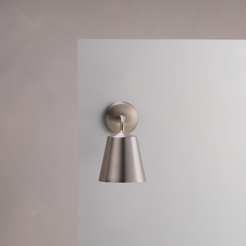 Richmond Medium Wall Light – Satin Nickel