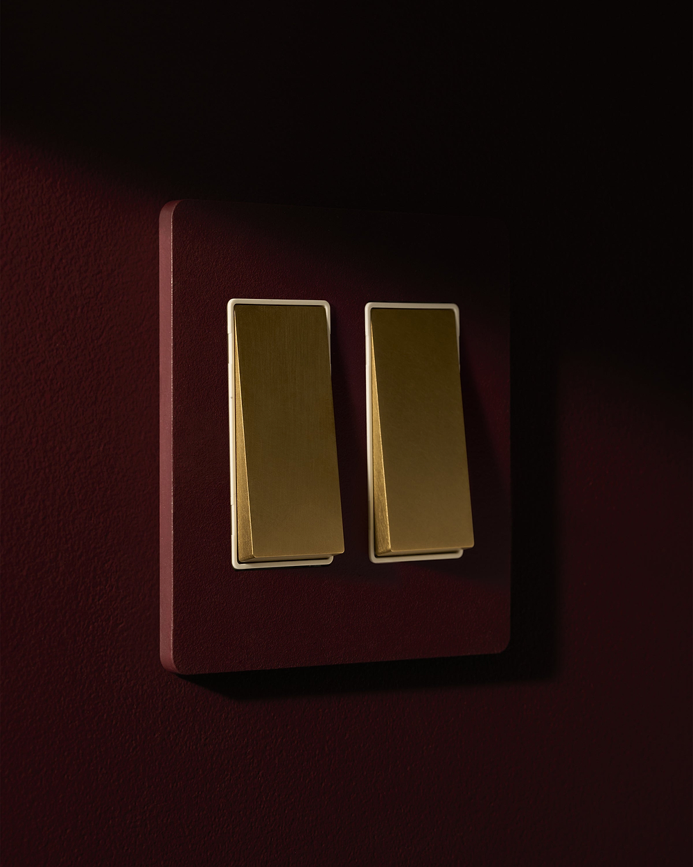 Grove 2G Rocker Switch – Paintable Antique Brass | White