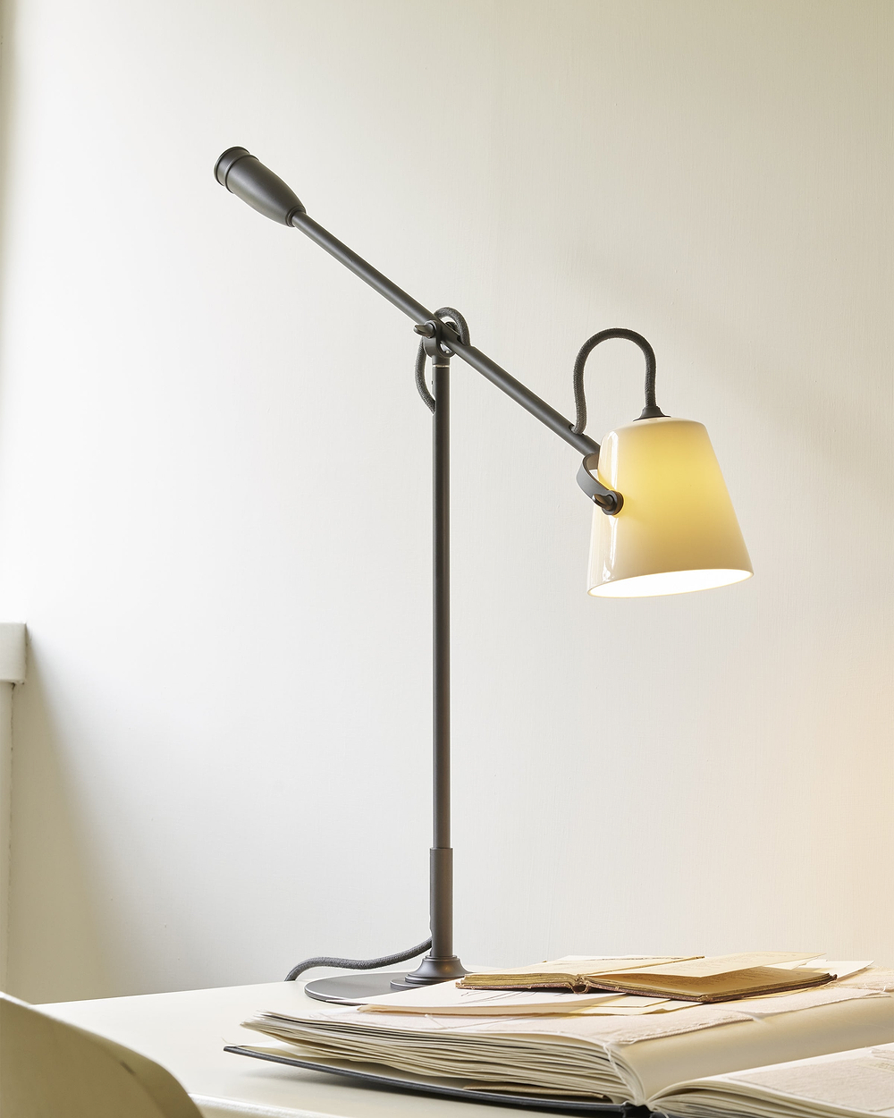 Richmond Bureaulamp Fijn Porselein – Brons
