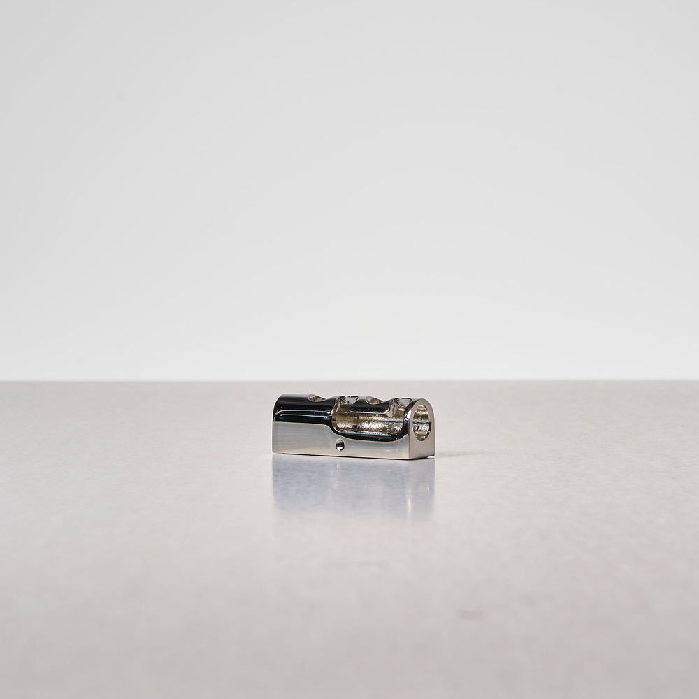 Digby Supporto di ricambio con intaglio per chiusura a bullone (lato destro) – Nichel Lucido