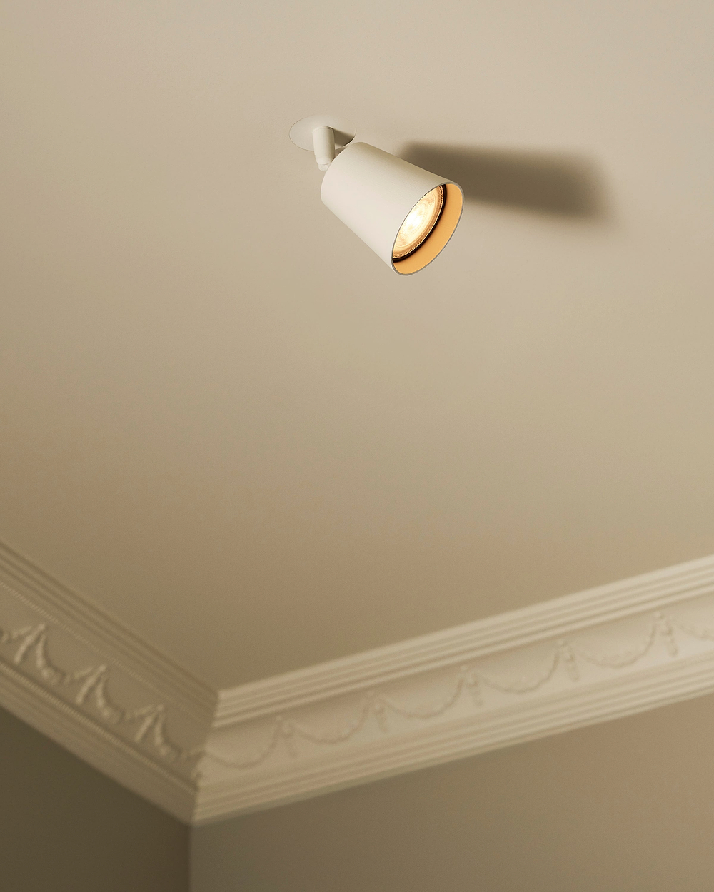 Pembroke Single Large Spotlight - Paintable