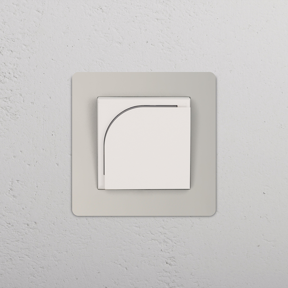 Grove Hotel-Card-Schalter 1x in Einfachrahmen – Poliertes Nickel | Weiss