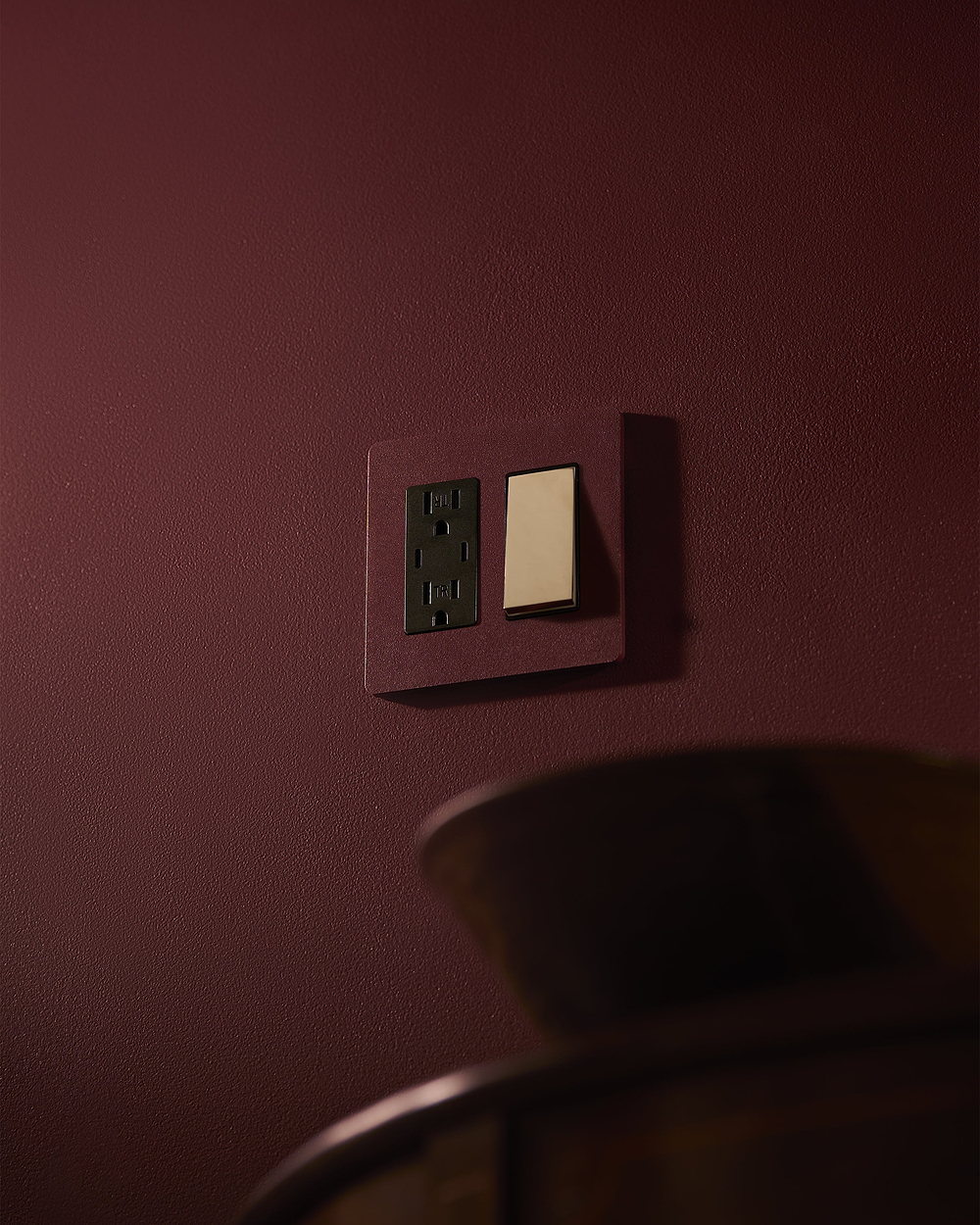 Grove 2G Rocker Switch & Fast Charge USB – Paintable Polished Nickel | Black