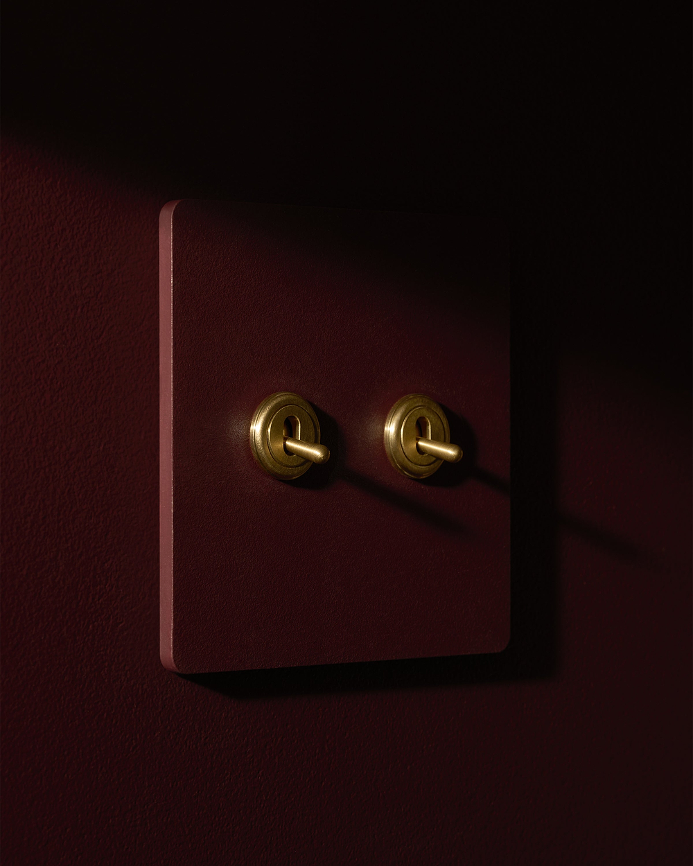 Grove 2G Toggle Switch – Paintable Antique Brass