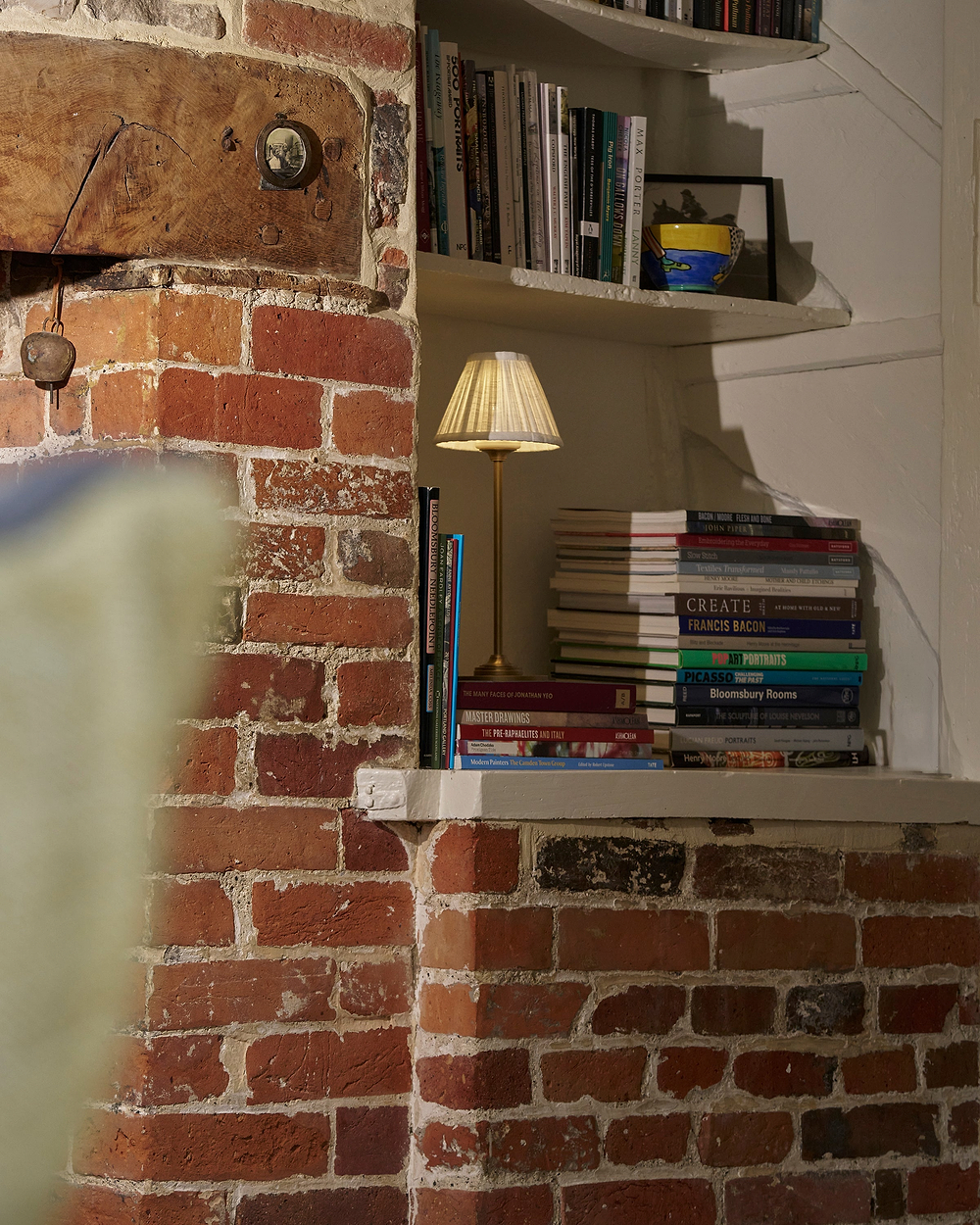 Cotswold Rechargeable Table Lamp Pleated Alabaster White – Antique Brass