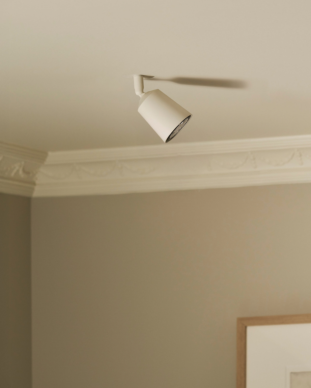 Pembroke Single Medium Spotlight - Paintable