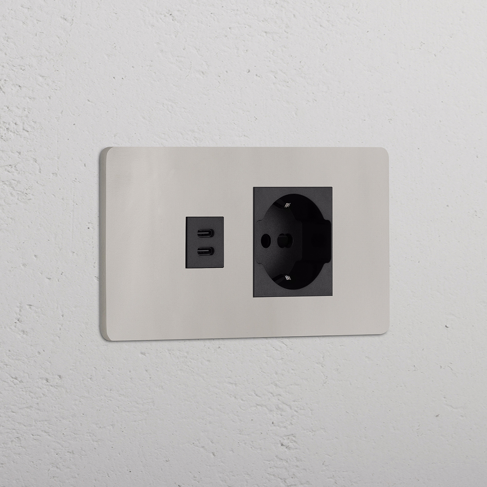 Grove 4-Modul USB-C 30 W & Schuko/Bipasso-Steckdose – Poliertes Nickel | Schwarz