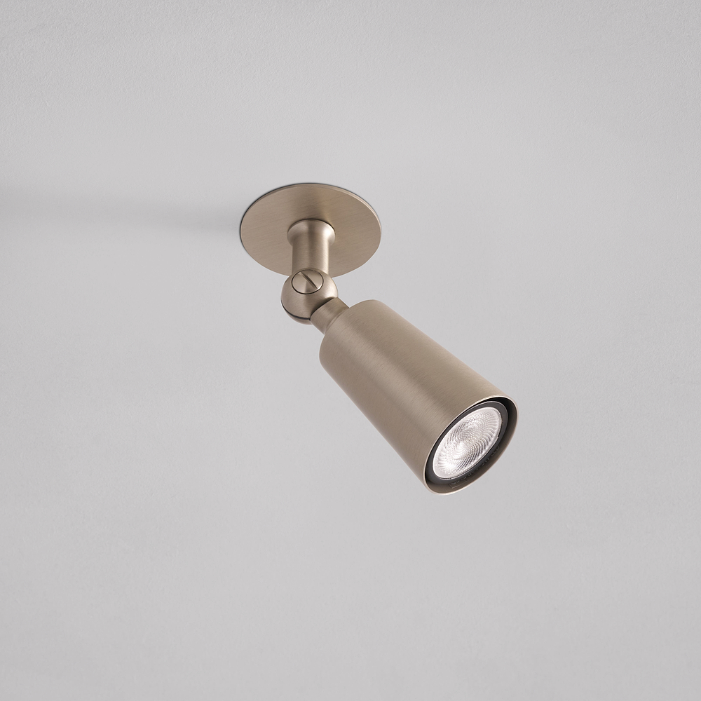 Perryn Enkel Liten Spotlight – Borstad Nickel