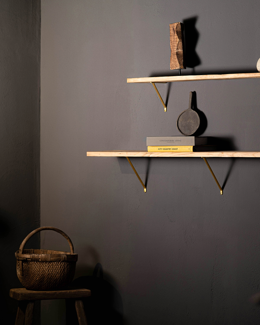 Brixton Shelf Bracket 150mm – Antique Brass