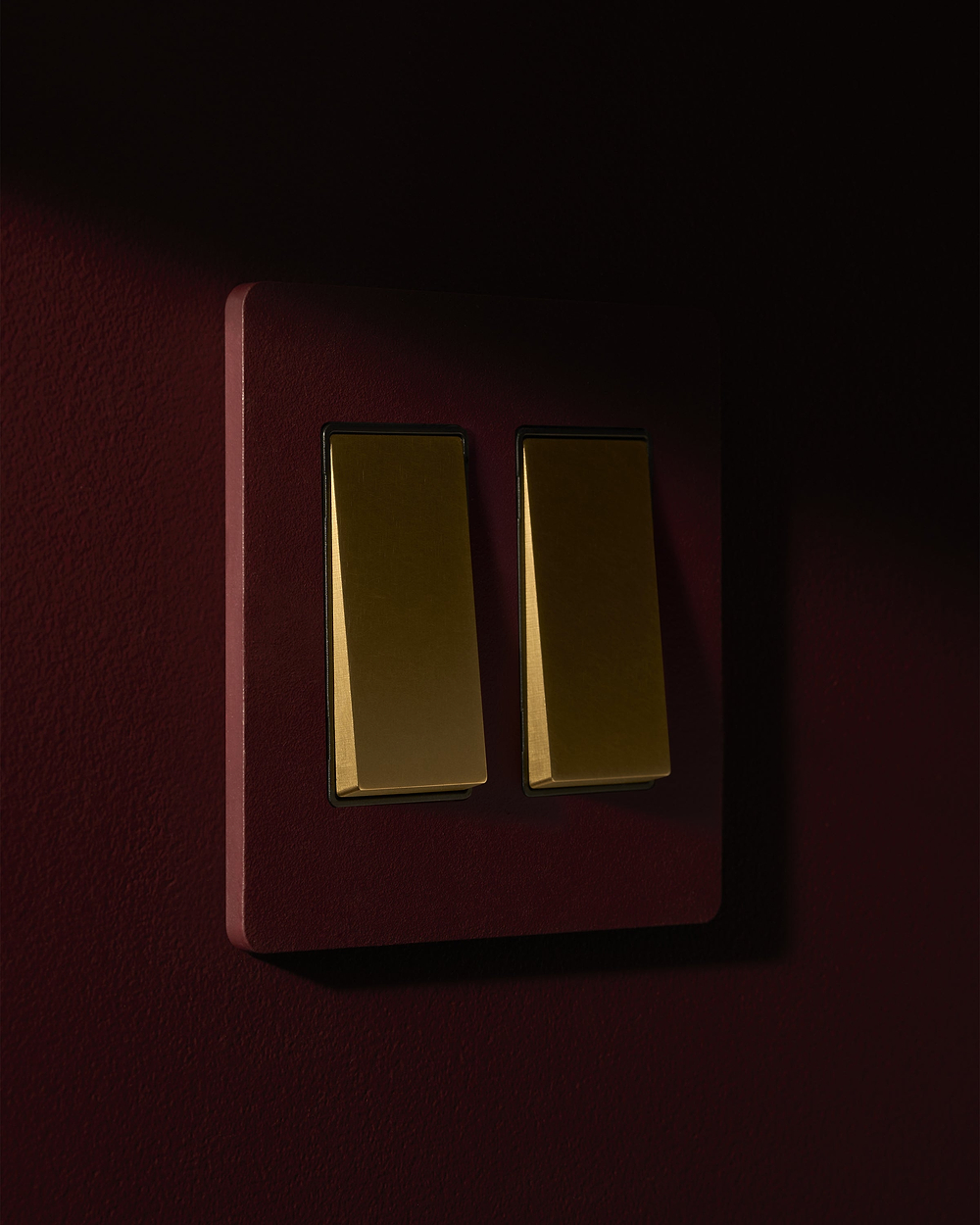 Grove 2G Rocker Switch – Paintable Antique Brass | Black