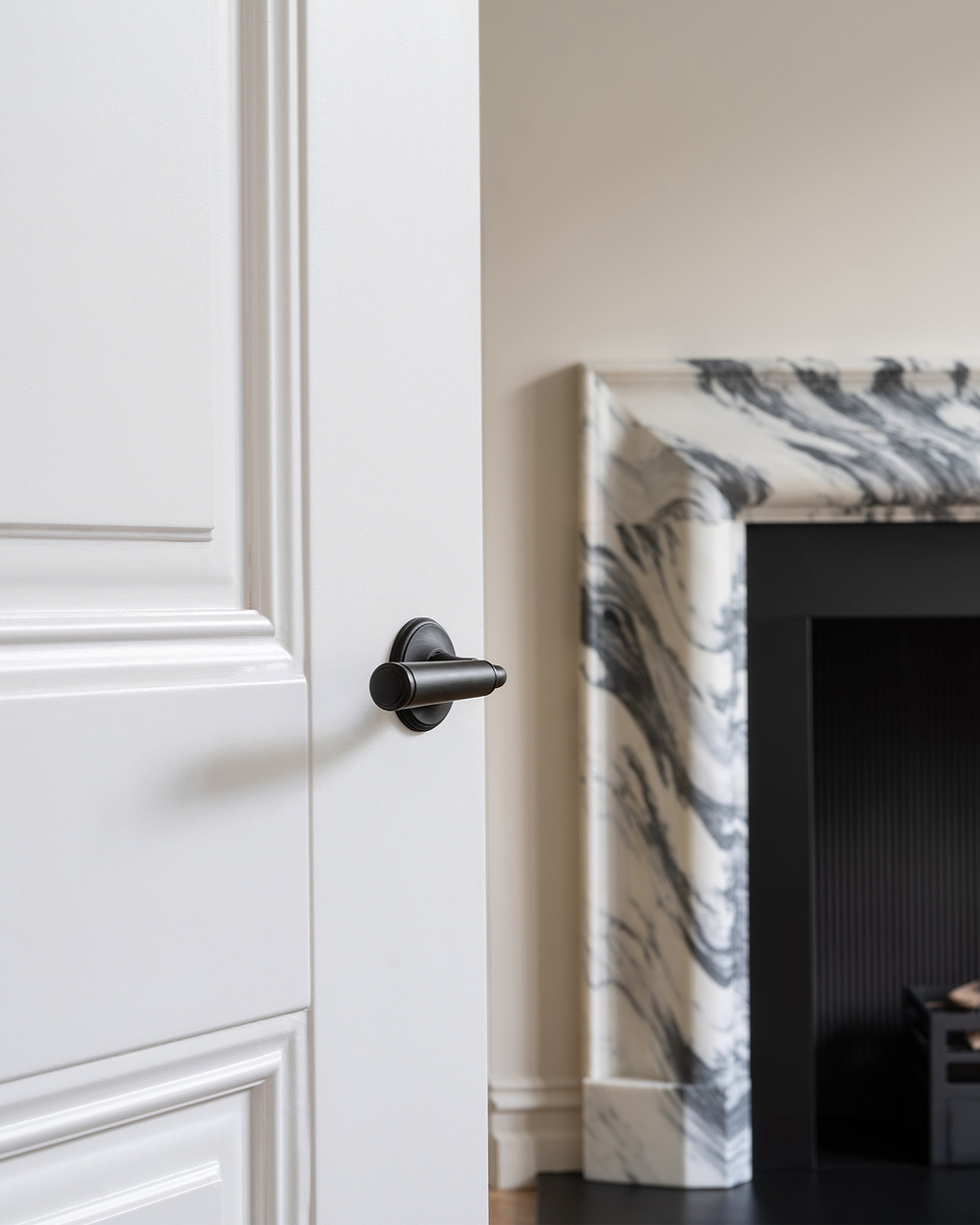 Digby Sprung Door Handle - Bronze