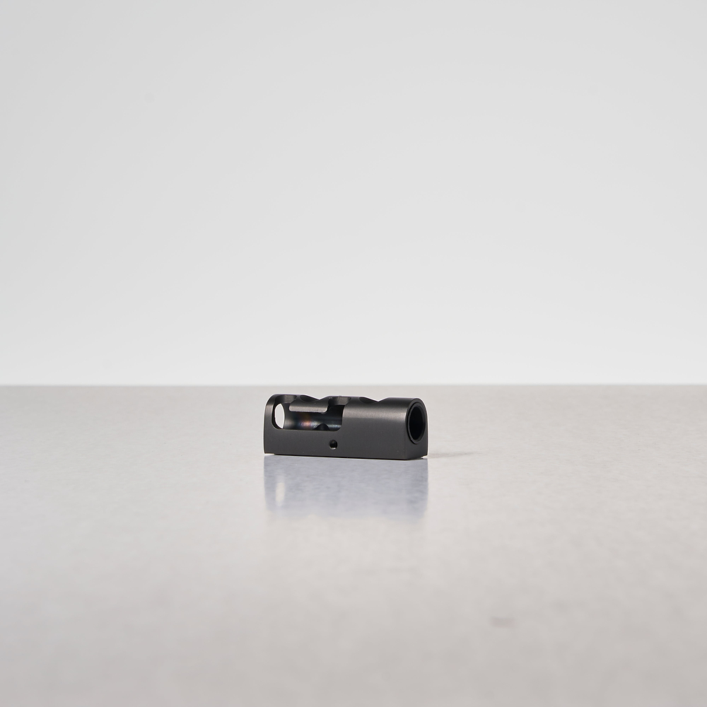 Digby Reservebevestigingsplaat met sleuf voor grendelslot, links – Brons