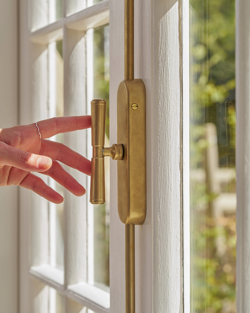 Digby Espagnolette Bolt Lock – Antique Brass