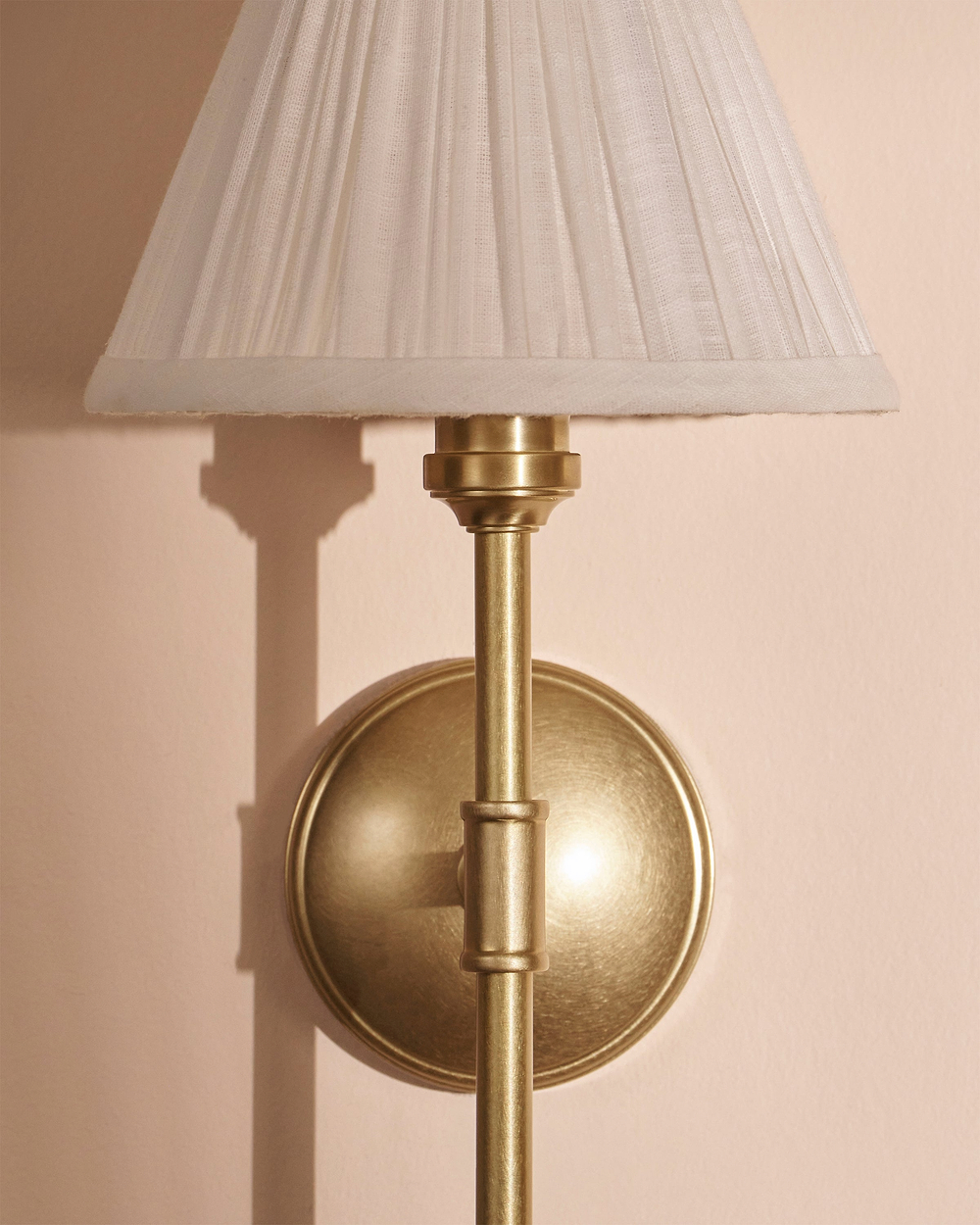 Cotswold Wall Light Pleated Alabaster White – Antique Brass